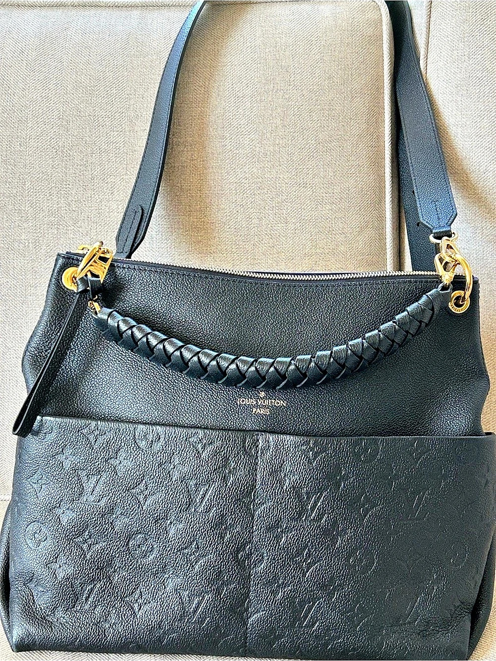 Louis Vuitton Maida Hobo Black Shoulder Bag - Picture 4 of 10